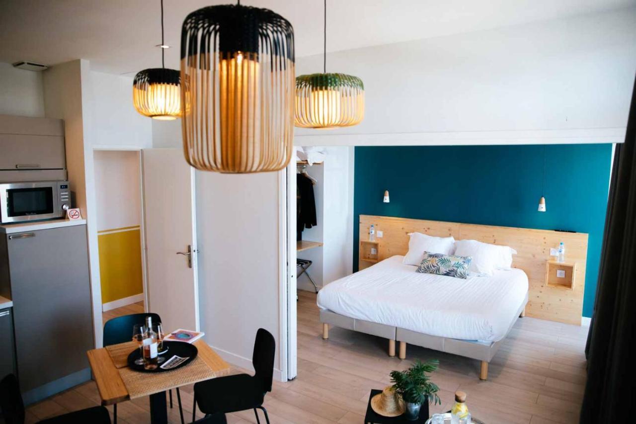 Hotel Cafe Miramar Le Grau-du-Roi Exteriör bild