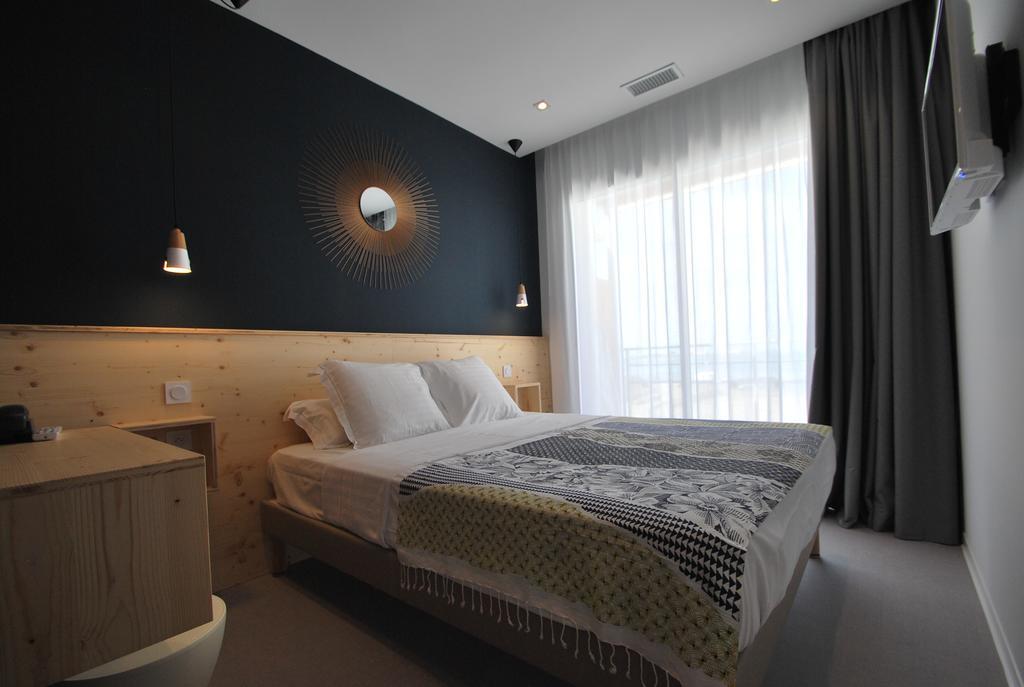 Hotel Cafe Miramar Le Grau-du-Roi Exteriör bild